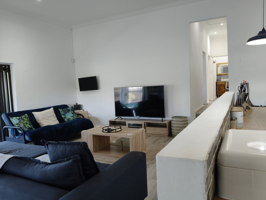 4 Bedroom Property for Sale in C Place Eastern Cape
